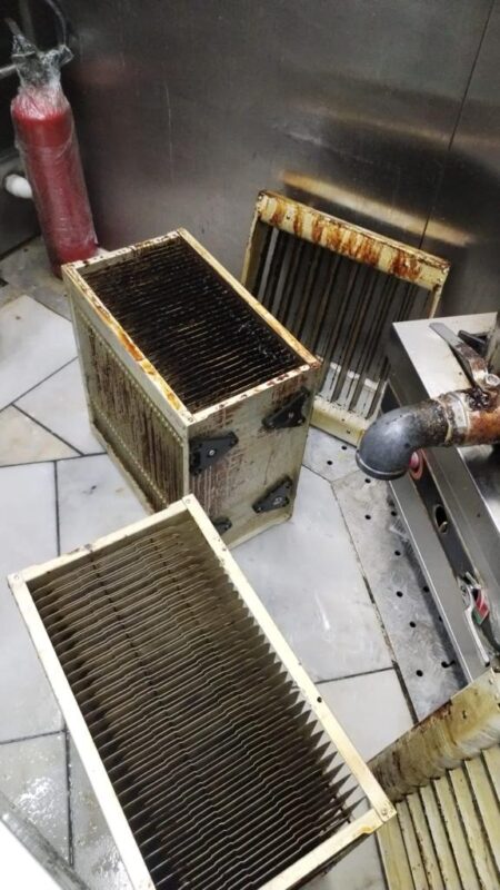 EP靜電油煙機保養及清洗1